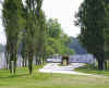 driveway1.jpg (632497 bytes)